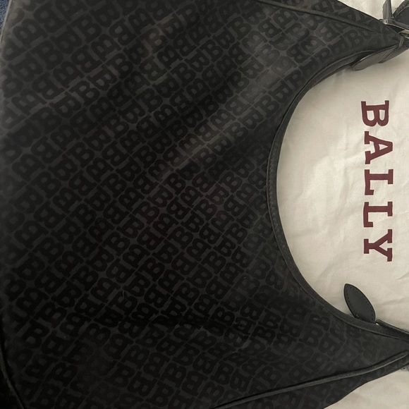 Authentic women’s Bally purse - Picture 3 of 4